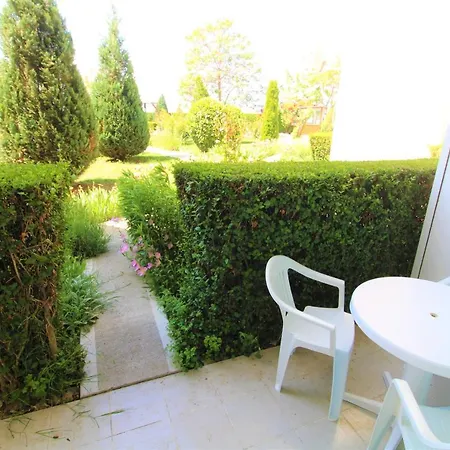 Rutland 2 - Menada Apartament *